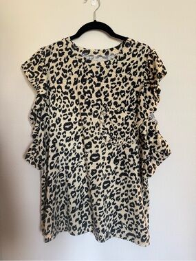 Leopard Print Ruffle Sleeve Tee - Cream/Black